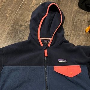 Girls Patagonia lightweight fleece hoodie.